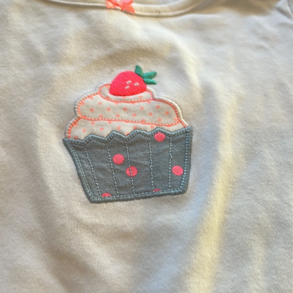 Carter’s Cupcake Outfit Size 24M Baby Toddler Girl Birthday Polka Dots Ruffles - Picture 2 of 10